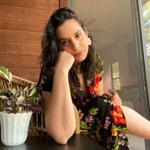 Meet your Posher, Claire